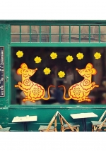 Decal Trang Trí Tết Chuột Vàng Và Hoa Mai Vàng
