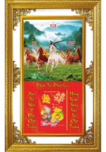 Lịch Gỗ Tết 2025 Phù Điêu Đồng Hồ Khung Đôi Vàng (56 x 88 cm) – Mã Đáo Thành Công – NSDH03
