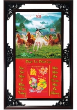 Lịch Gỗ Tết 2025 Phù Điêu Đồng Hồ – Mã Đáo Thành Công (52 x 82 cm) – NSDH03