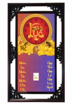 Lịch Gỗ Tết 2025 Phù Điêu Đồng Hồ – Chữ Lộc (52 x 82 cm) – NSDH08