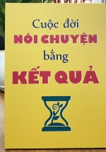 Tranh Để Bàn Cuộc Đời Nói Chuyện Bằng Kết Quả