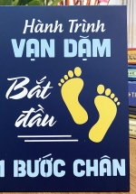 Tranh Để Bàn Hành Trình Vạn Dặm Bắt Đầu Bằng Một Bước Chân