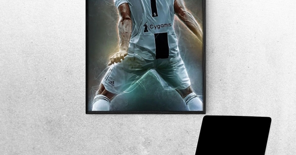 Tranh Treo Tường Cầu Thủ Bóng Đá Cristiano Ronaldo Mẫu 10
